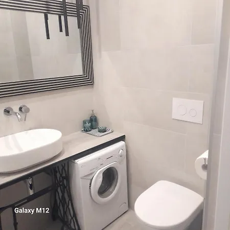 Mieszkanie Blisko Plazy Apartmán *